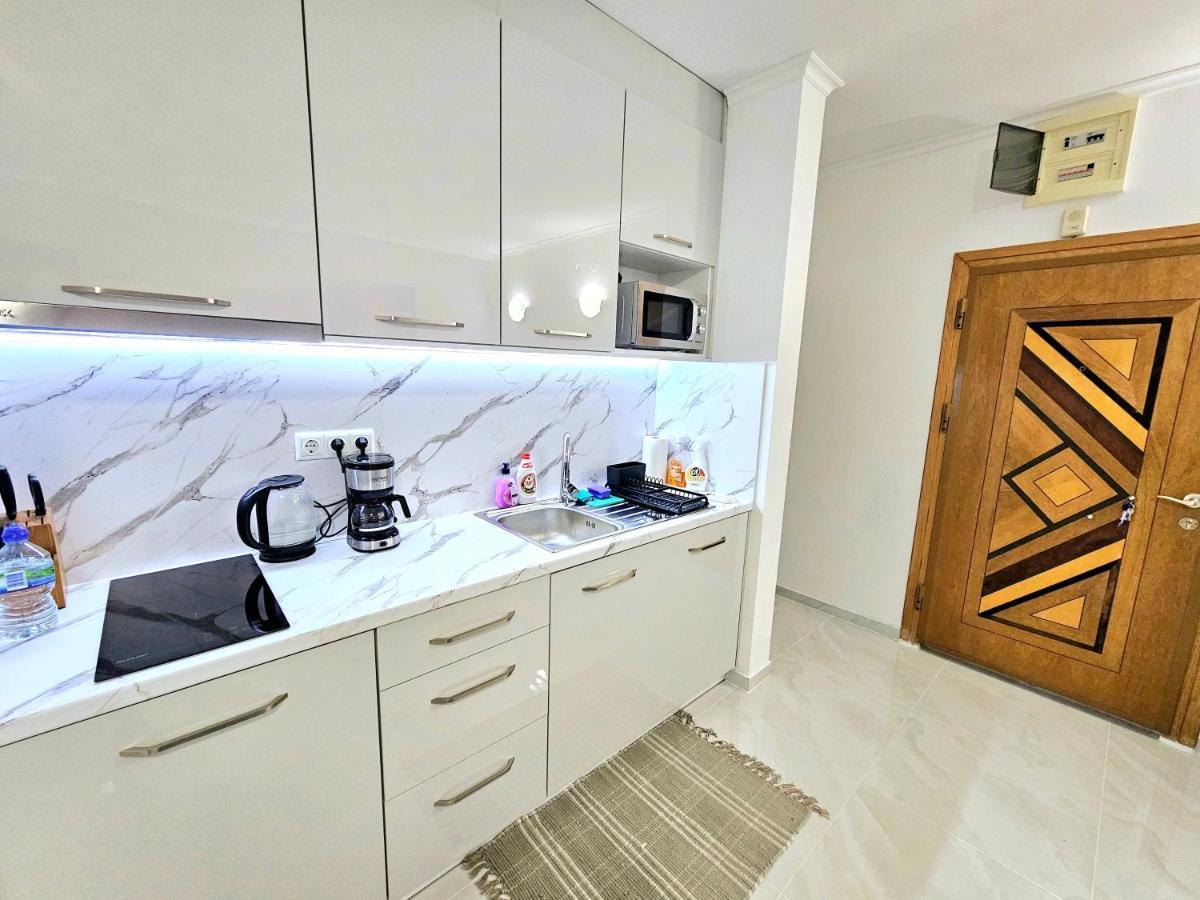 Studio Apartment With Balcony 300M From Beach Sunny Beach Exterior photo